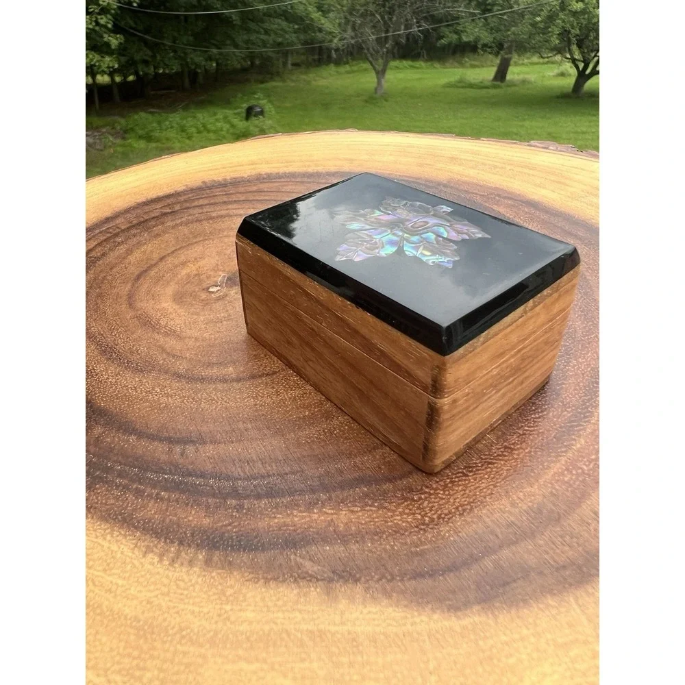 Wood Trinket Jewelry Box Abalone Mother of Pearl Maple Leaf Inlay Lacquer Lid